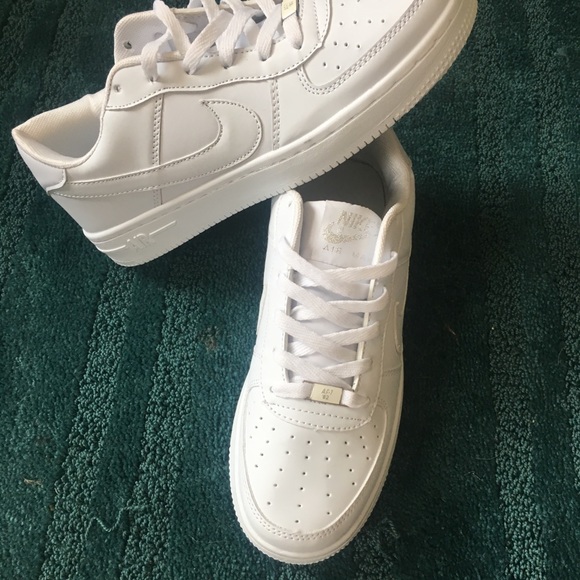 SOLD - Picture 2 of 6